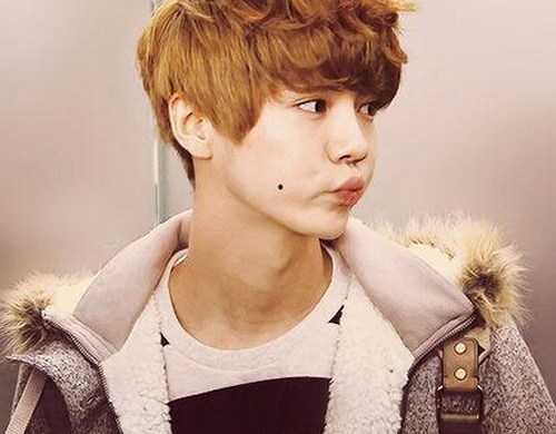 百度云上的吃瓜江湖：娱乐圈幕后故事揭秘🍿