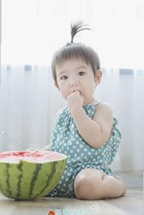 从吃瓜小透明到半个娱乐圈都沸腾：揭秘吃瓜达人如何玩转娱乐圈🎬